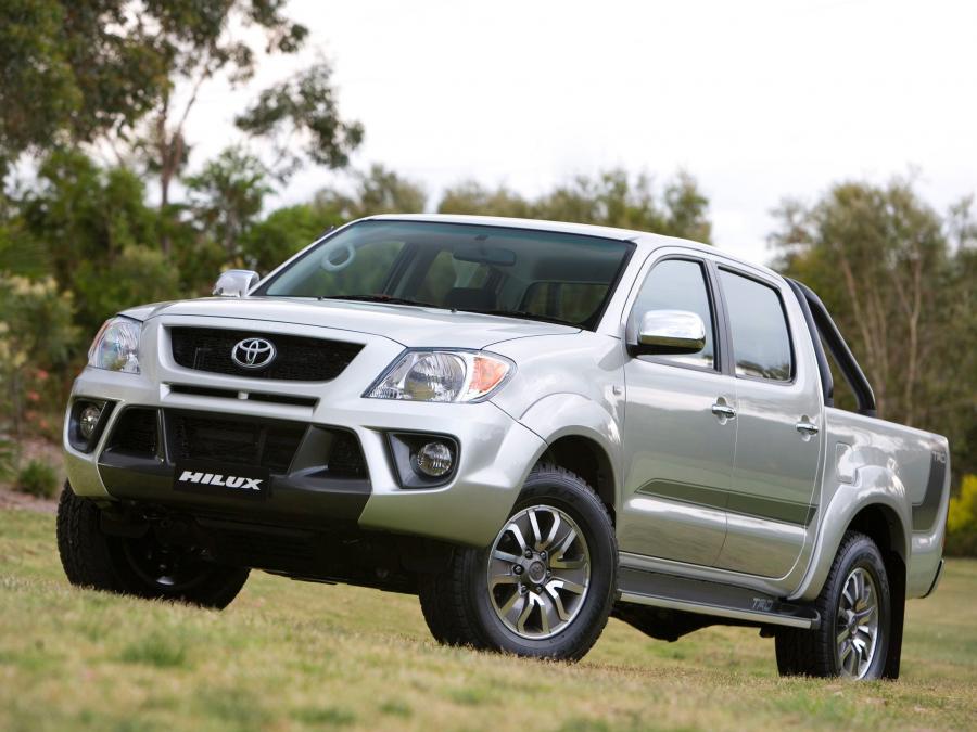  Toyota Hilux by TRD 2008 года  (фото 10 из 17)